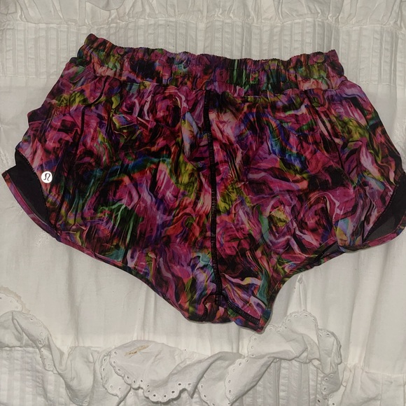 Lululemon Hotty Hot - Picture 2 of 3